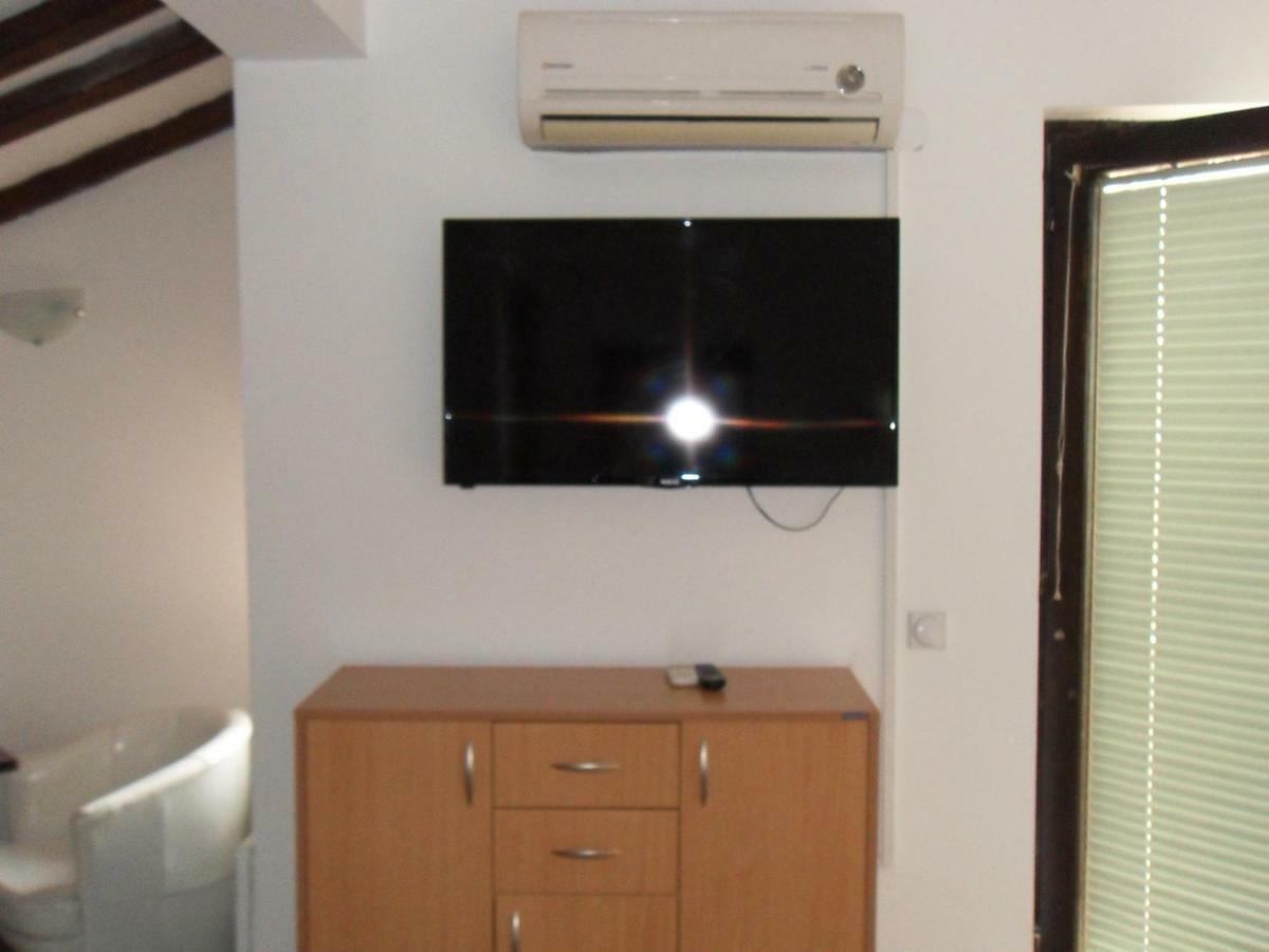 Apartments Ristak Ohrid Exterior photo